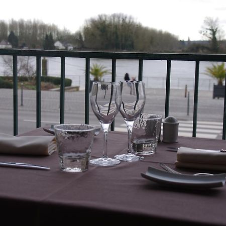 Logis Hotel & Restaurant - Le Normandie Caudebec en Caux Bagian luar foto
