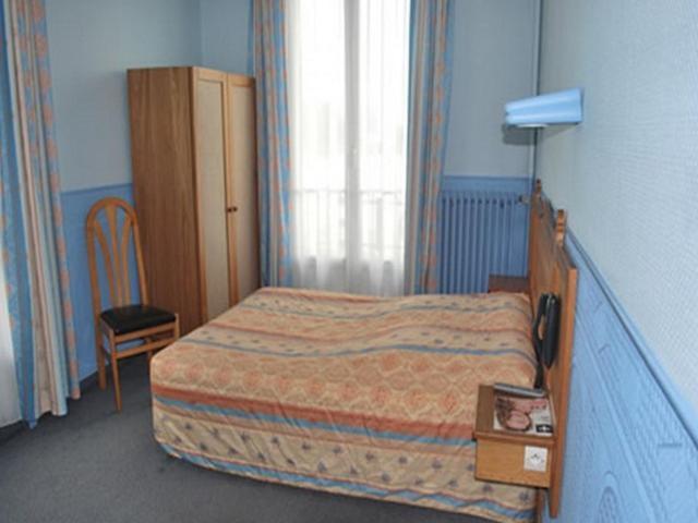Logis Hotel & Restaurant - Le Normandie Caudebec en Caux Ruang foto