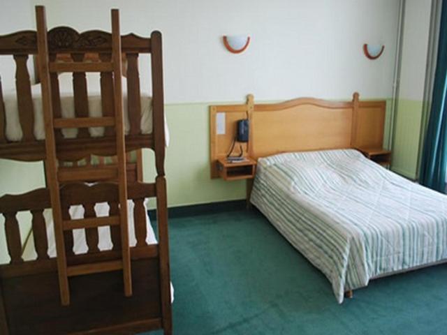 Logis Hotel & Restaurant - Le Normandie Caudebec en Caux Ruang foto